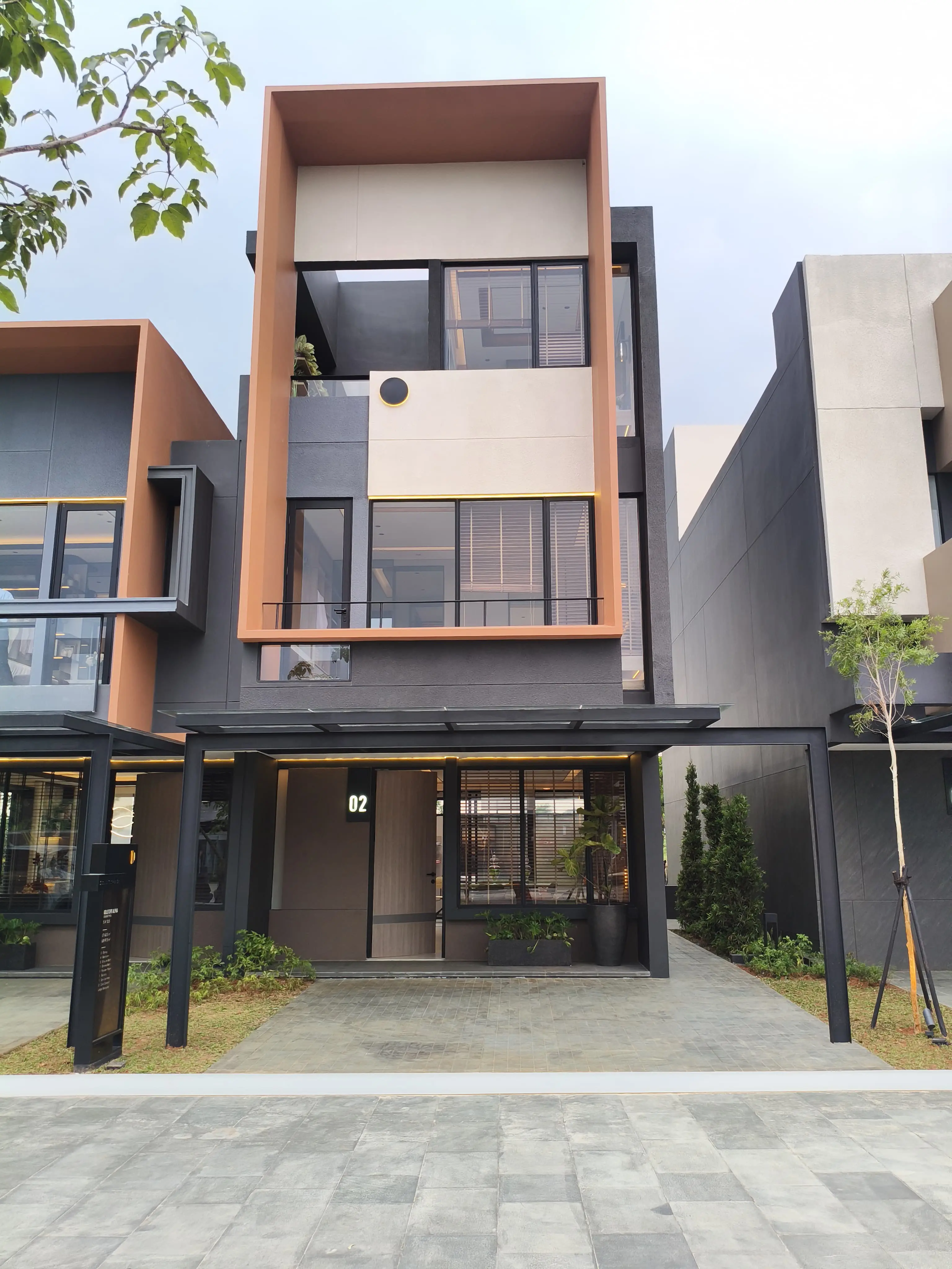 Rumah Contoh Top Livin Park Serpong