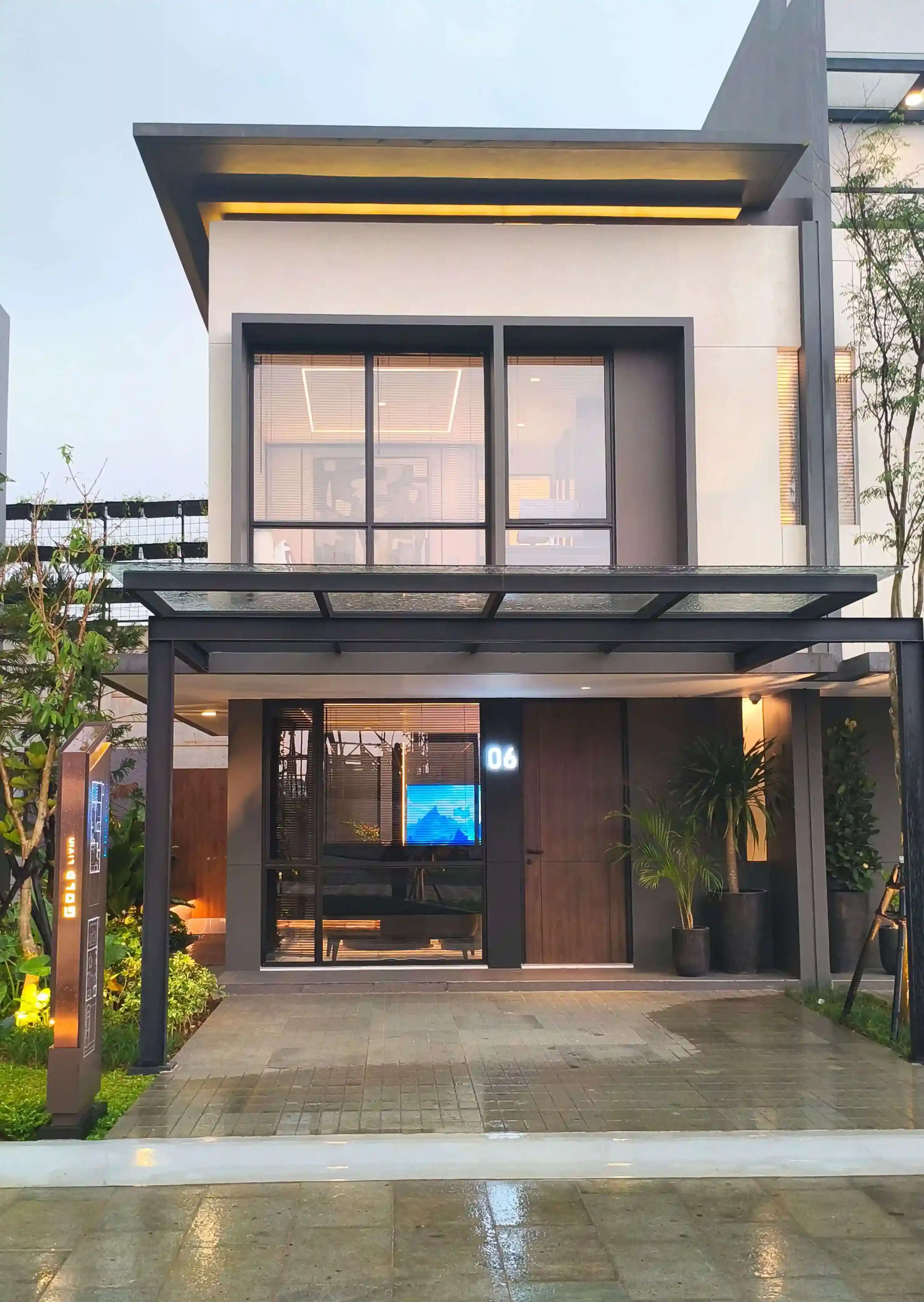 Rumah Contoh Gold Livin Park Serpong